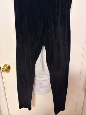 Women's Black Velvet Leggings - Sleek Stretch Leggings